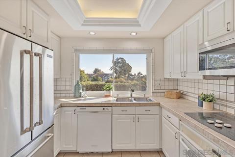 2284 Caminito Castillo, La Jolla, CA 92037 photo 22