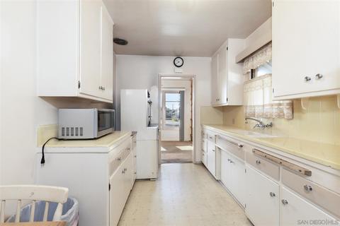 826 W E St, Ontario, CA 91762 photo 9