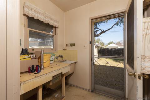 826 W E St, Ontario, CA 91762 photo 20