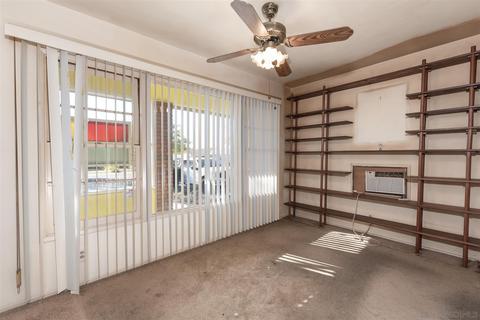 826 W E St, Ontario, CA 91762 photo 7