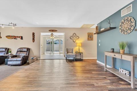 9306 Kaschube Way, Santee, CA 92071 photo 4
