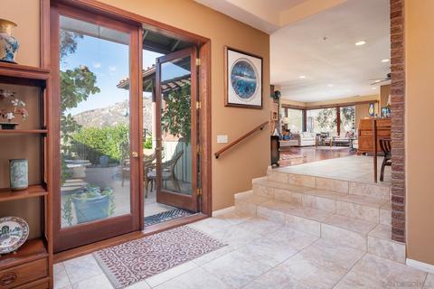25909 Kornblum Dr, Escondido, CA 92026 photo 10