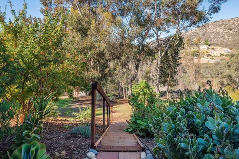25909 Kornblum Dr, Escondido, CA 92026 photo 28