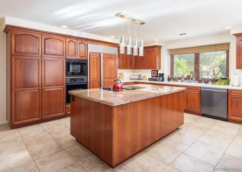 25909 Kornblum Dr, Escondido, CA 92026 photo 15
