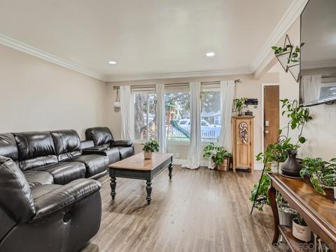 1086 Mary St, El Cajon, CA 92021 photo 2