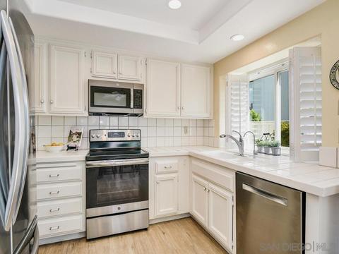 4788 Galicia Way, Oceanside, CA 92056 photo 5