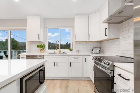 12308 Icarus Ln, Poway, CA 92064 photo 4