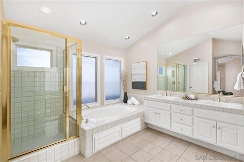 5562 Caminito Genio, La Jolla, CA 92037 photo 12