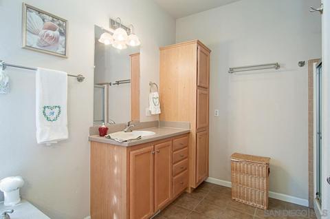 1554 Round Potrero Rd, Potrero, CA 91963 photo 10