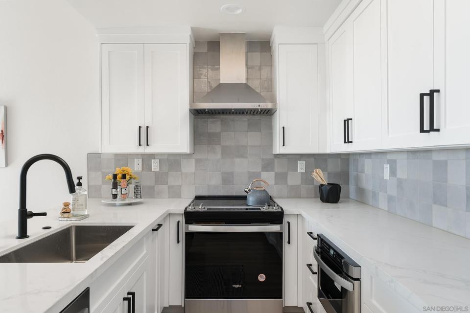  6560 Caminito Estrellado, San Diego, CA 92120 photo 7