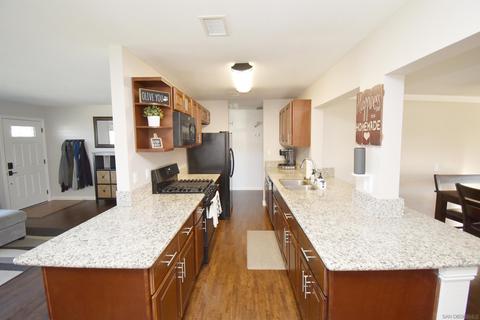 575 S 3rd St, El Cajon, CA 92019 photo 4