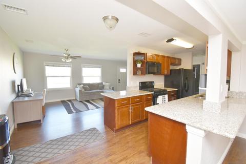 575 S 3rd St, El Cajon, CA 92019 photo 3