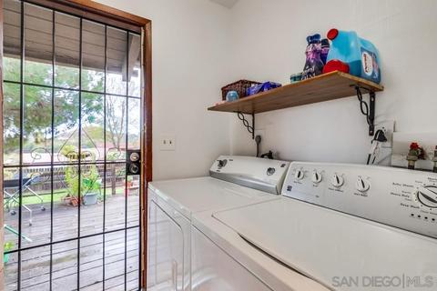 2027 Alegria Dr, El Cajon, CA 92021 photo 16