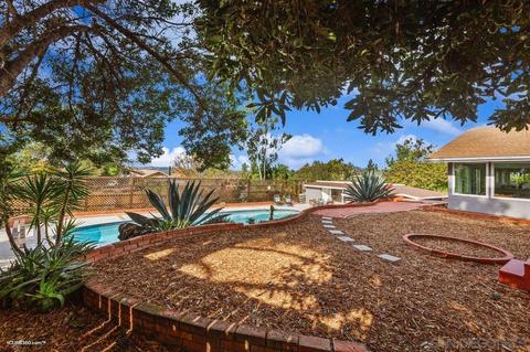 10758 Via Anna, Spring Valley, CA 91978 photo 34