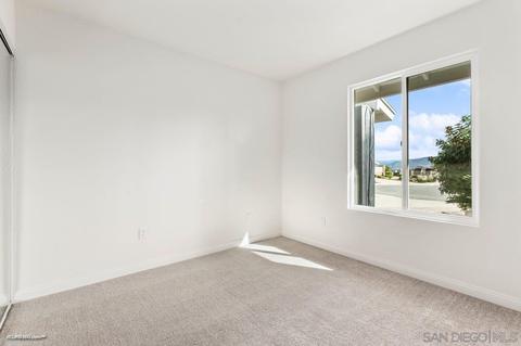 10758 Via Anna, Spring Valley, CA 91978 photo 27