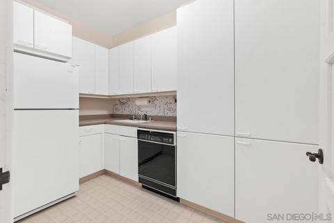 7960 Roseland, La Jolla, CA 92037 photo 21