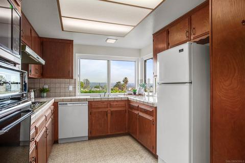 5843 Soledad Rd, La Jolla, CA 92037 photo 13