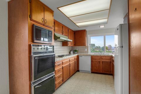 5843 Soledad Rd, La Jolla, CA 92037 photo 12