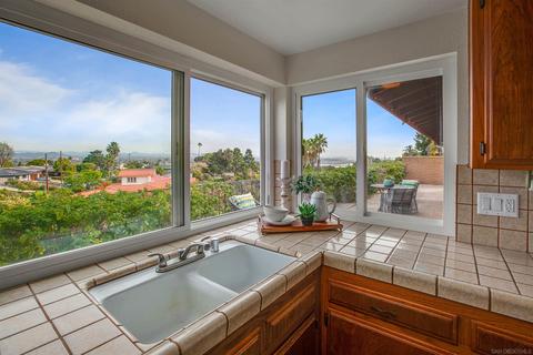 5843 Soledad Rd, La Jolla, CA 92037 photo 14