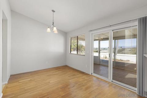 2760 Olympia Dr, Carlsbad, CA 92010 photo 5