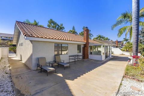 2760 Olympia Dr, Carlsbad, CA 92010 photo 22