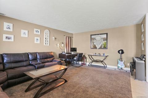 3719 Kelton Dr, Oceanside, CA 92056 photo 5