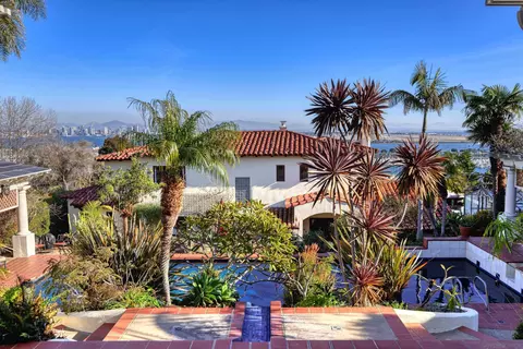760 Armada Ter, San Diego, CA 92106