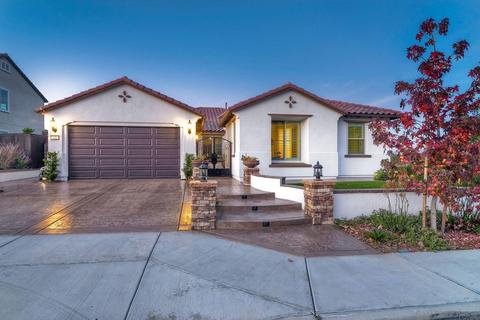 446 Adobe Estates Dr, Vista, CA 92083 photo 1