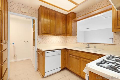 954 Ednabelle Ct, El Cajon, CA 92021 photo 15