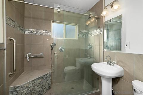 954 Ednabelle Ct, El Cajon, CA 92021 photo 2