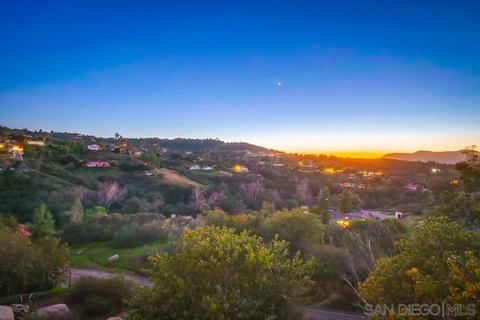 1019 Arnold Way, Alpine, CA 91901 photo 3