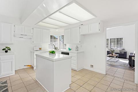 790 Foxwood Dr, Oceanside, CA 92057 photo 11
