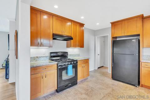 6190 Primrose Dr, La Mesa, CA 91942 photo 10