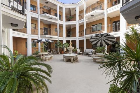 707 Orange Ave #1D, Coronado, CA 92118 photo 22