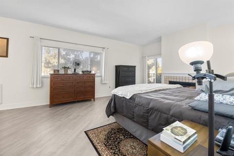 707 Orange Ave #1D, Coronado, CA 92118 photo 13