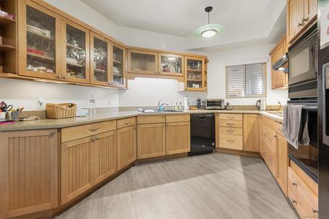 707 Orange Ave #1D, Coronado, CA 92118 photo 7