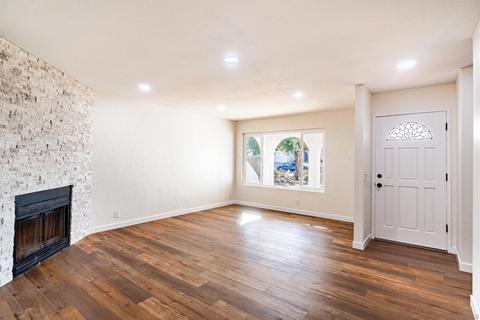 14558 Silla St, Poway, CA 92064 photo 3