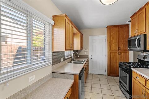 4976 Randlett Dr, La Mesa, CA 91942 photo 13