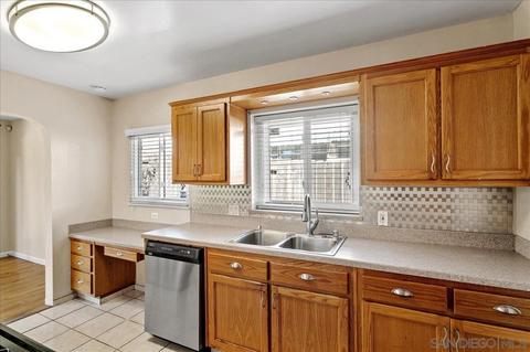 4976 Randlett Dr, La Mesa, CA 91942 photo 11