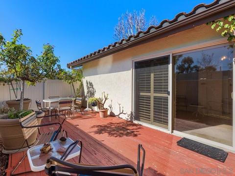 369 Orwell Ln, Encinitas, CA 92024 photo 2
