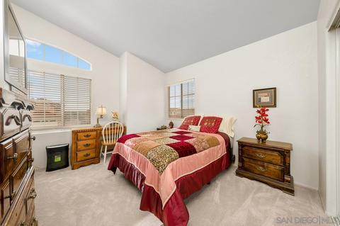 9750 Avenida Colino, Spring Valley, CA 91977 photo 17