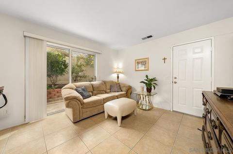 9750 Avenida Colino, Spring Valley, CA 91977 photo 8