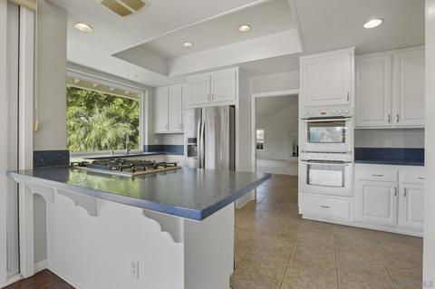 8208 Caminito Maritimo, La Jolla, CA 92037 photo 4