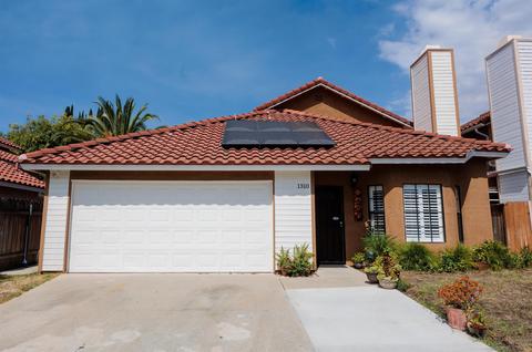 1310 Kiso Gln, Escondido, CA 92025 photo 2