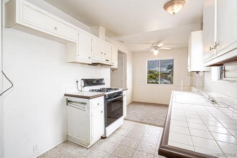 3271 Buena Hills Dr, Oceanside, CA 92056 photo 30