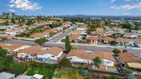 3271 Buena Hills Dr, Oceanside, CA 92056 photo 17