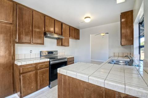 13542 Aldrin Ave, Poway, CA 92064 photo 16