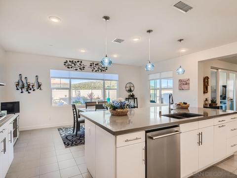 9069 W Bluff Pl, Santee, CA 92071 photo 8