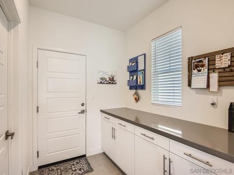 9069 W Bluff Pl, Santee, CA 92071 photo 9
