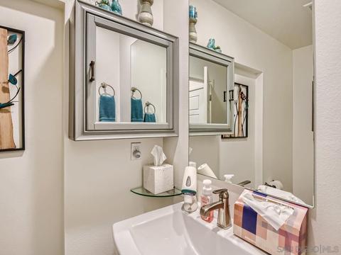 9069 W Bluff Pl, Santee, CA 92071 photo 16